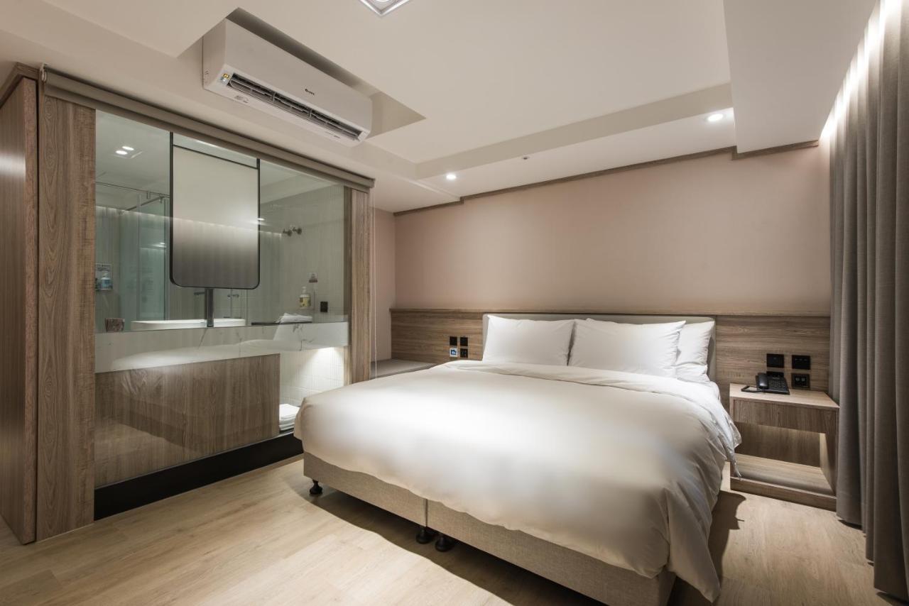 Spring Rhapsody Hotel Taichung Exterior photo